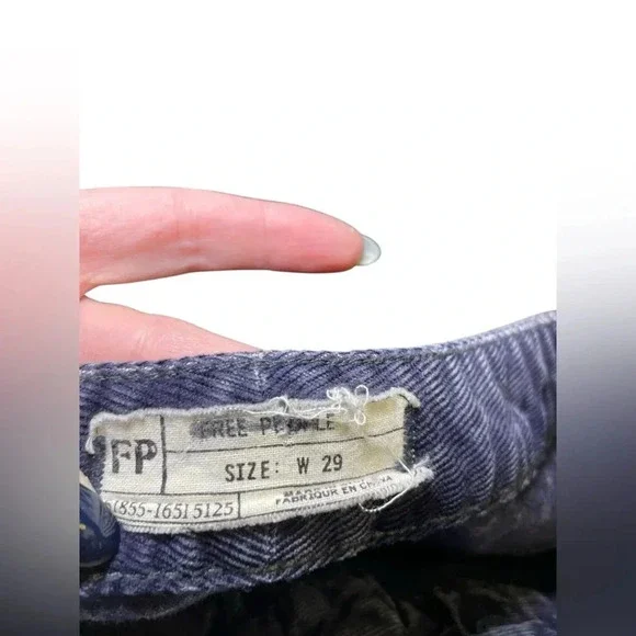 Free People Blue Corduroy Skinny Pants Size 29 Floral Acid Wash - Picture 6 of 6